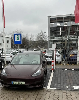 Tesla Model 3 cena 200000 przebieg: 17600, rok produkcji 2022 z Gliwice małe 277